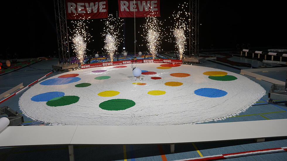So lief der Domino-Weltrekord in Nidda