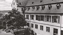 Das Ober-Mörler Schloss um 1900 als Postkartenansicht.
