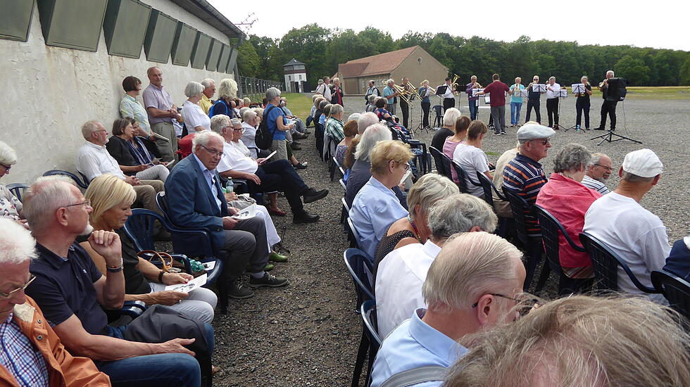 SM_C_Buchenwald-Gottesdiens