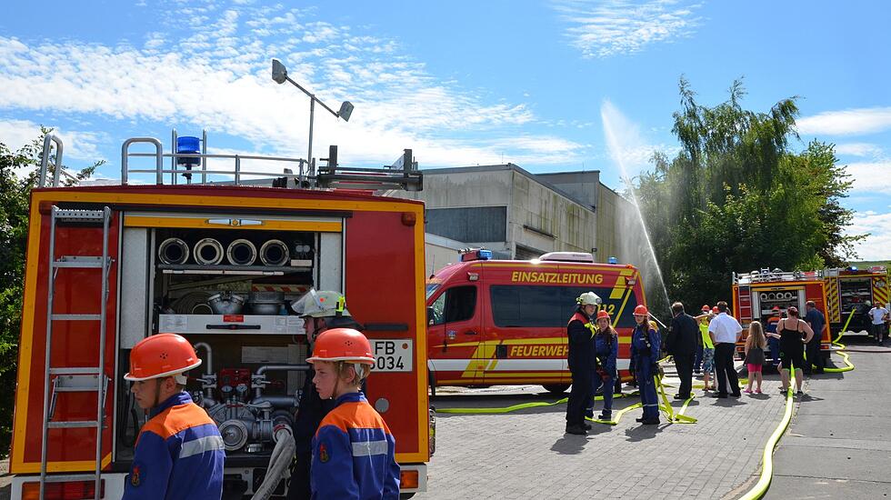 Schauübung der Stadtjugendfeuerwehr Bad Nauheim