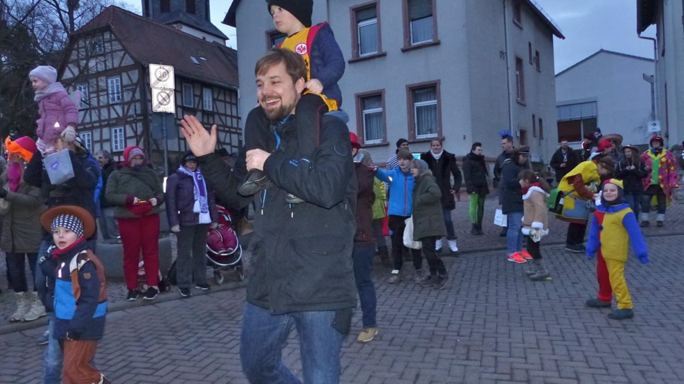 Rathausst&uuml;rmung, Umzug und Faschingsparty in Rosbach