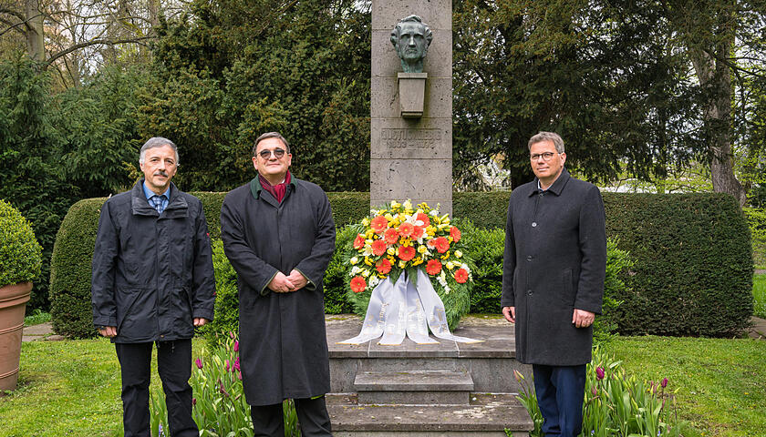 Kranzniederlegung150Todesta_1