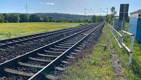 SM_F_BahnstreckeBürgelnIMG_