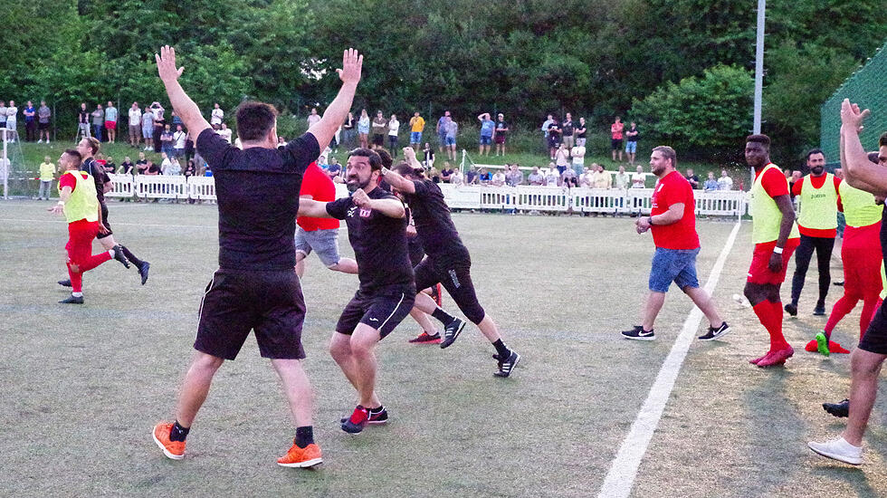 Die besten Bilder vom Aufstiegsspiel Türk Gücü Friedberg vs. FSV Fernwald