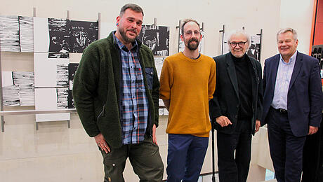 Rekonstruierte Collage wieder ins EPH eingezogen