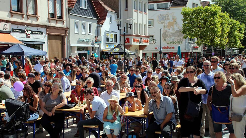 Friedberg spielt auf der Kaiserstraße und dem Elvis-Presley-Platz