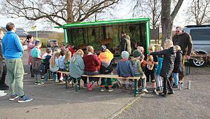 &bdquo;Rollende Waldschule&ldquo; unterwegs