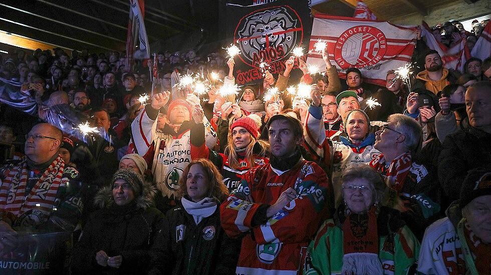in der DEL 2 - EC Bad Nauheim gegen Frankfurt Löwen
