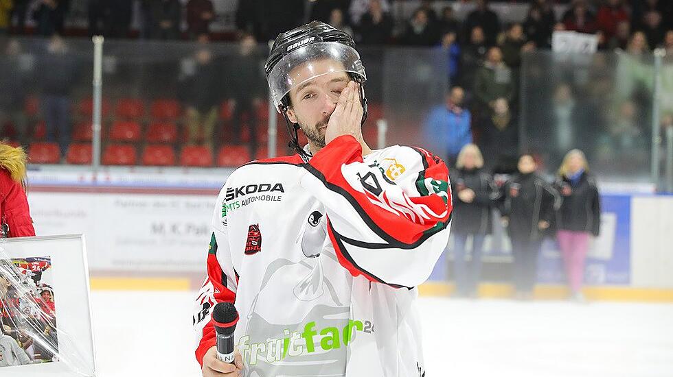 im Abschiedsspiel von Harry Lange - Team Harry & Friends gegen Team Oberliga-Meister