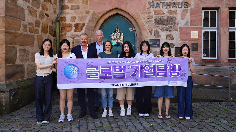 SM_F_GruppeS&uuml;dkorea_FotoLen