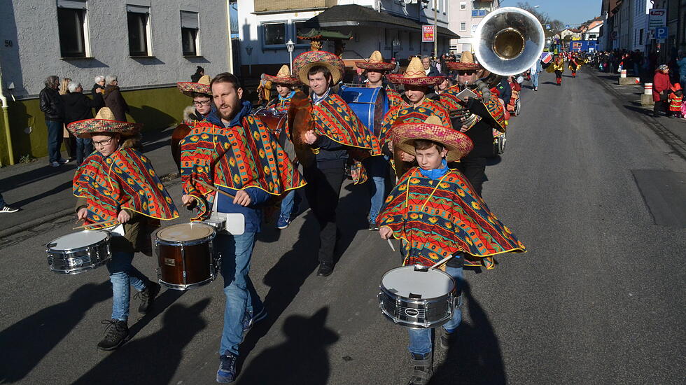 Närrische Stimmung in Lollar