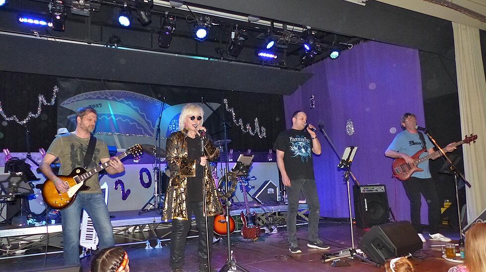 "Hasenspringer"-Umzug und Party in Rosbach