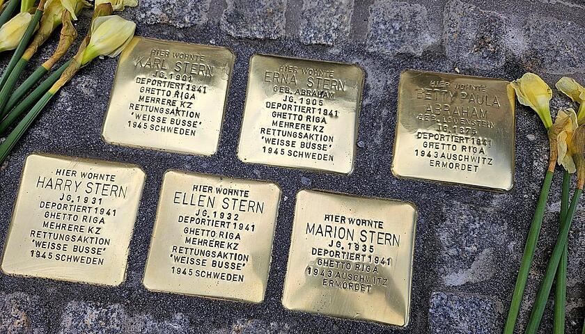 SM_F_StolpersteineNeustadt_