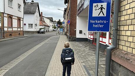 Verkehrshelfer machen Schulweg sicher