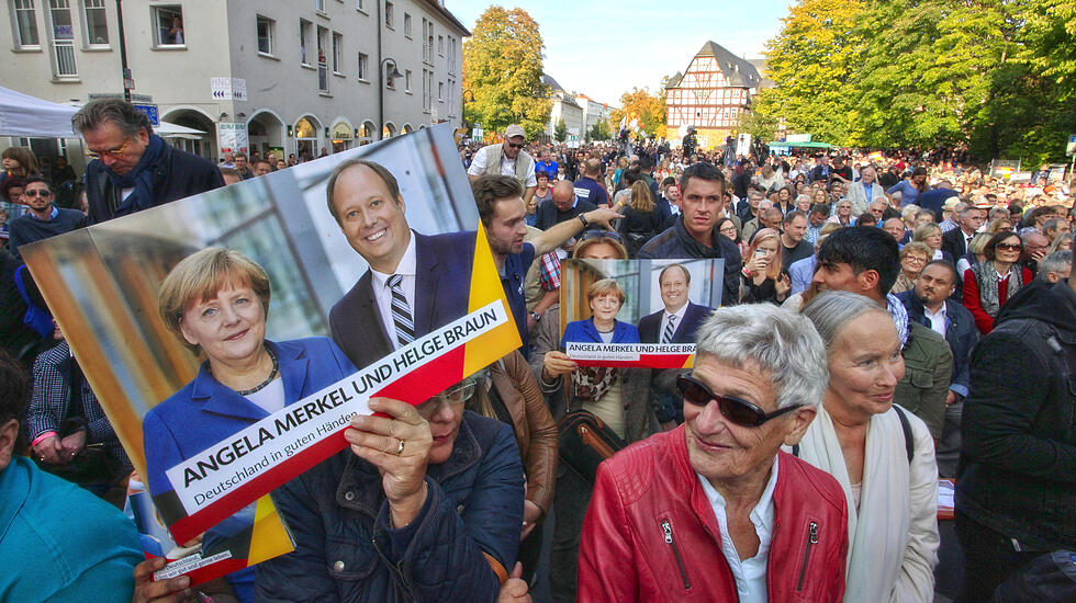 Großer Wahlkampftag in Gießen: Merkel-Besuch und NPD-Kundgebung