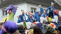 Bunter Faschingsumzug in Ober-Mörlen