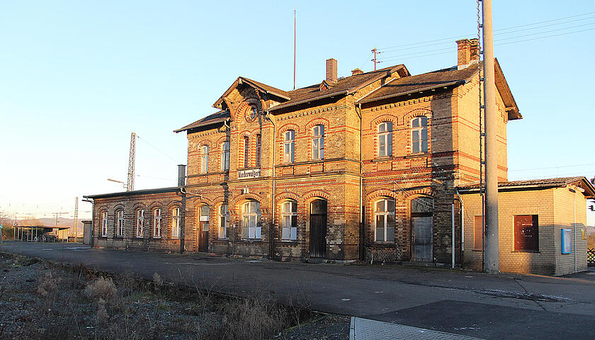 SM_F_BahnhofNiederwalgern1_