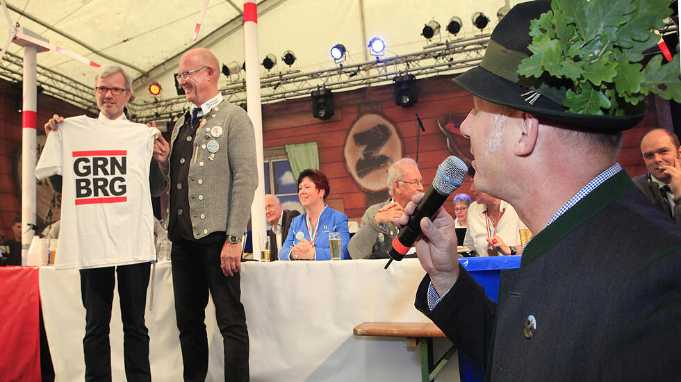 Wurzelbürger-Bürsterei beim Galusmarkt Grünberg 2017
