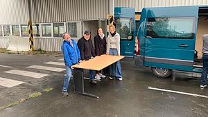 SM_F_MöbelspendeSchreibtisc