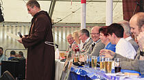 Wurzelbürger-Bürsterei beim Galusmarkt Grünberg 2017